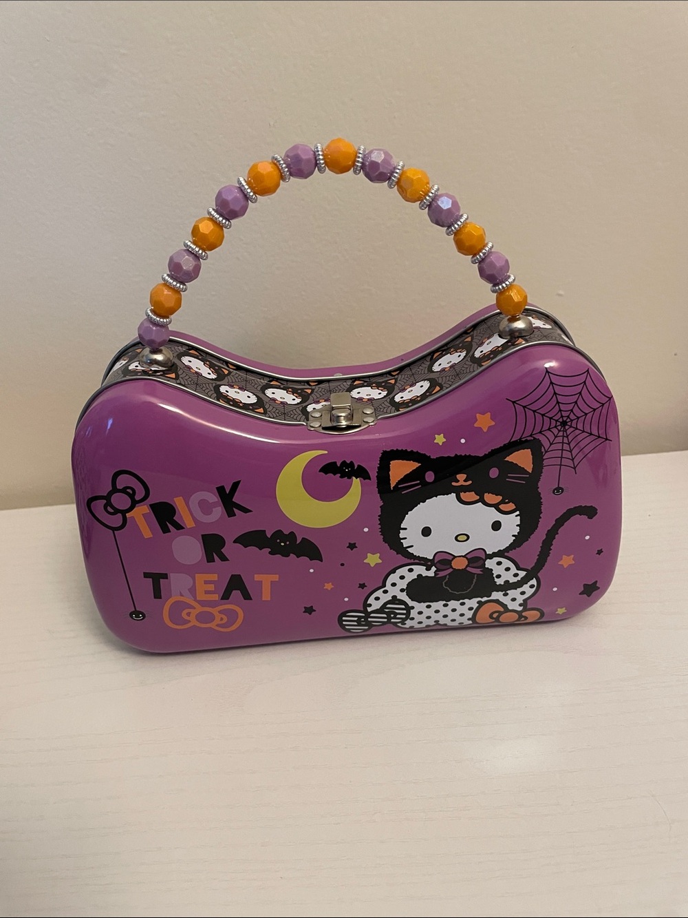 Hello Kitty Purple tin Halloween Beaded  Purse with Orange Accents